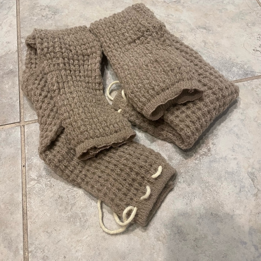 Y2K taupe Knitted leg warmer gloves 🧶